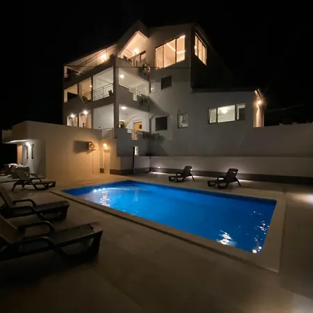 Ana Apartamento Preko