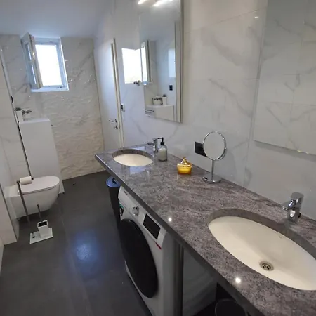 Apartman Ana Preko