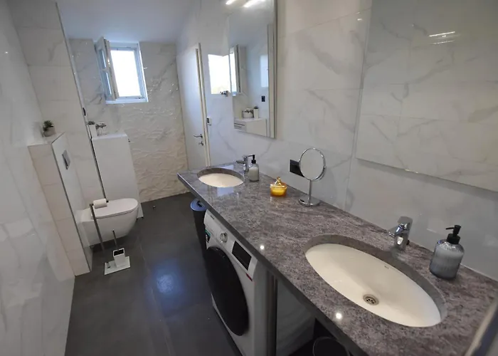 شقة Ana بريكو